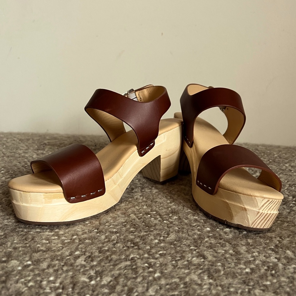 Nisolo All-Day Open Toed Clog! Size 6.5